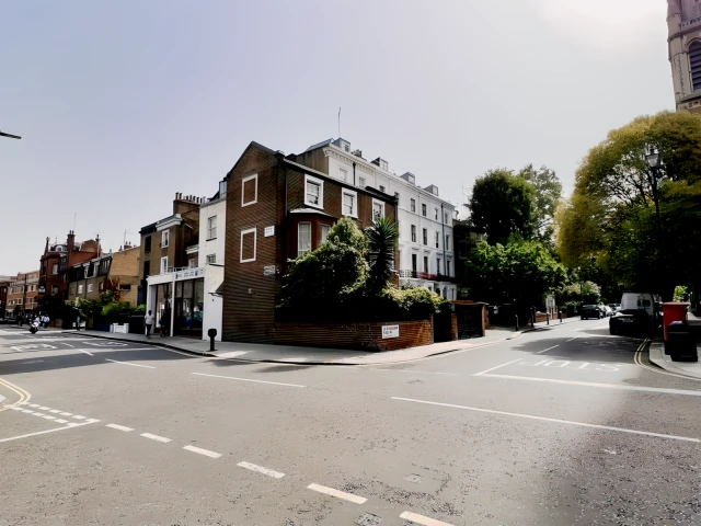 St. Petersburgh Place 18090# 1