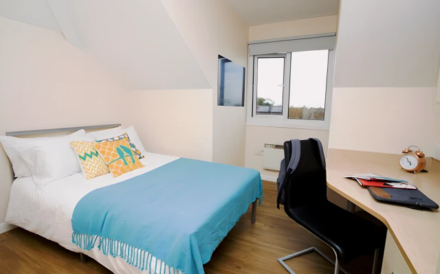 Heald Grove, M14 4