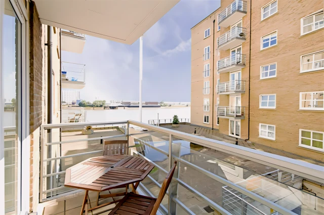 Millennium Drive, Isle of Dogs, E14 1