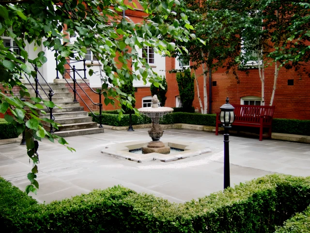 Fulham Palace Road 16800# 1