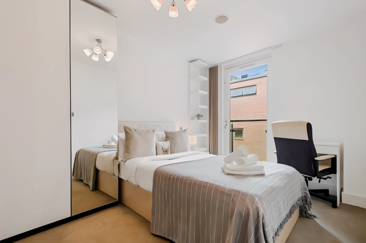 Old Street Decorum - London student accommodation