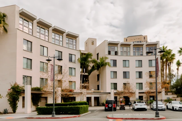 Mozaic at Union Station, 880 N Alameda St(BG)