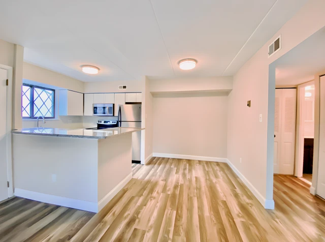 Hilltop Condominiums 3