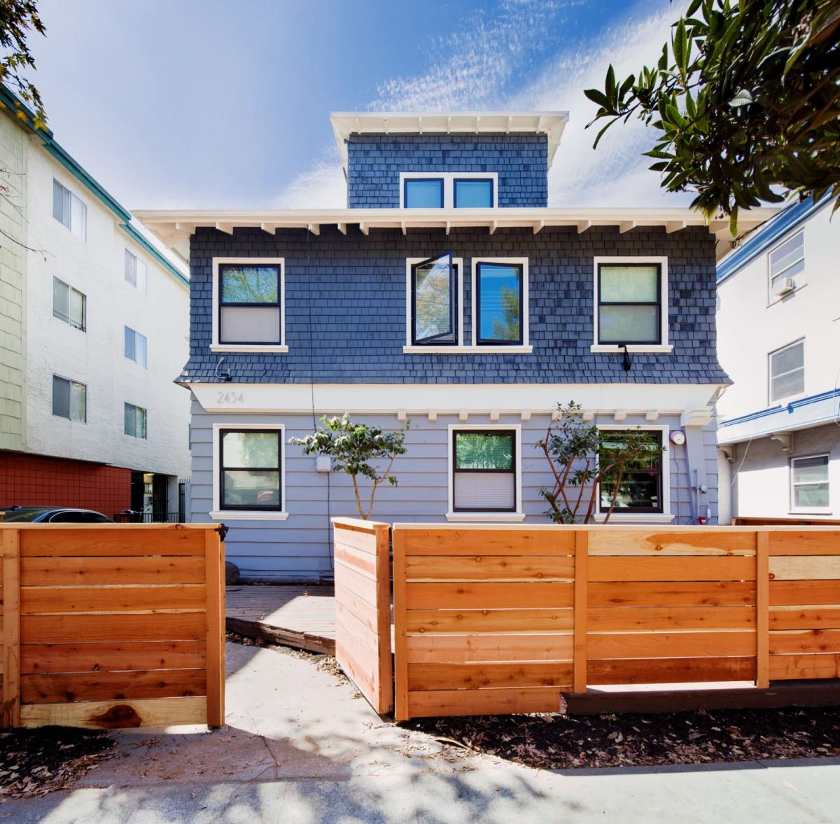 2434 Piedmont - Berkeley student accommodation