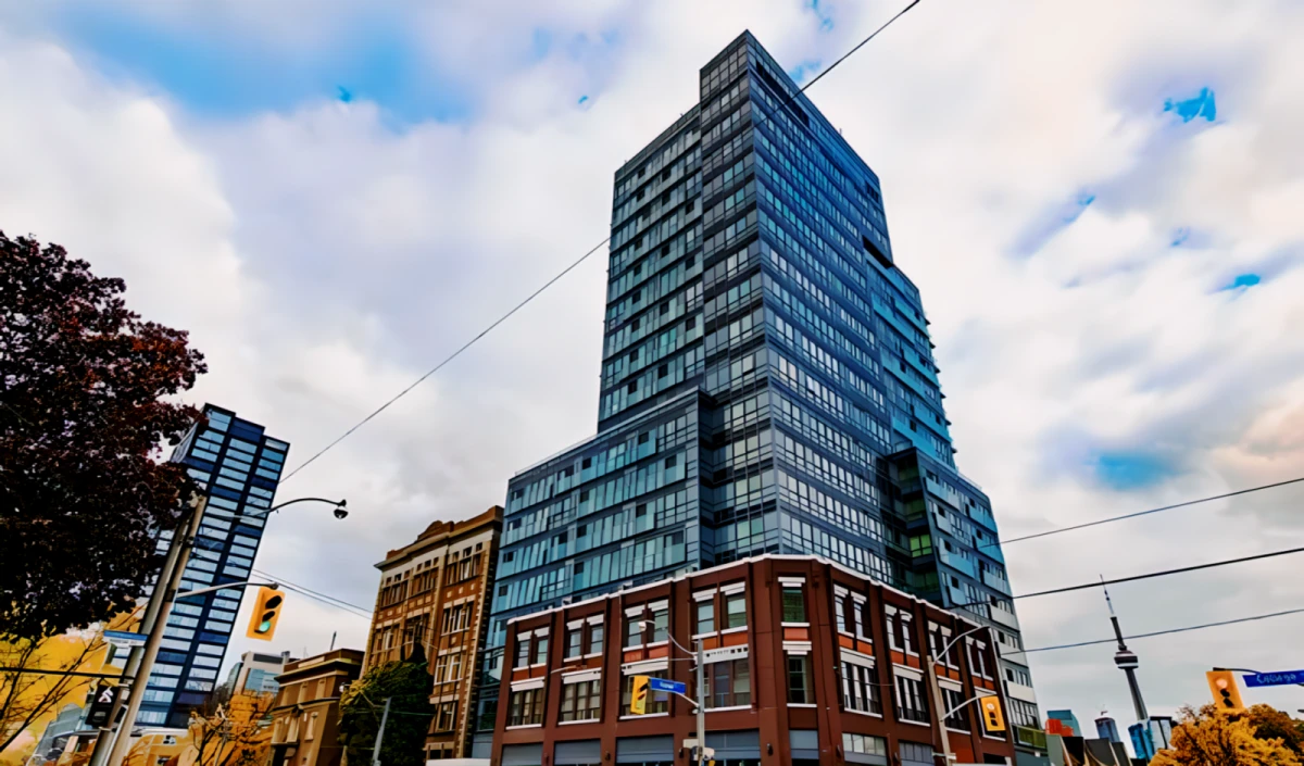 804R - 231 College St 0