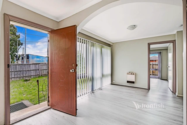 563 Clayton Road, Clayton South 1