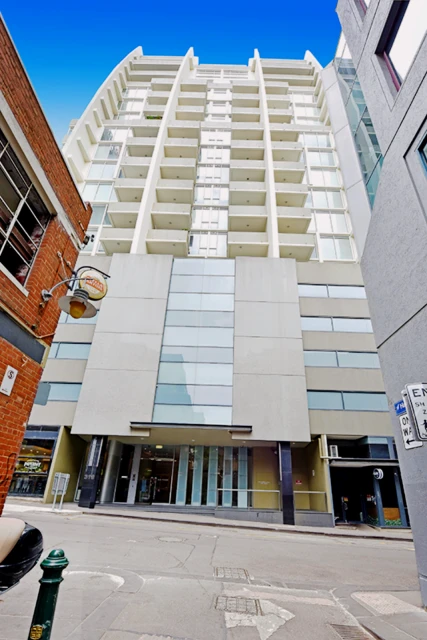apartment near Little Lonsdale Street 2
