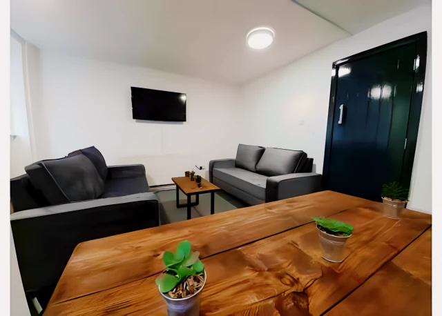 174 Cranborne Road, L15 1