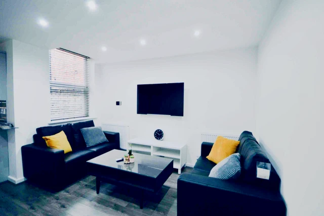 43 Granville Road, L15 1