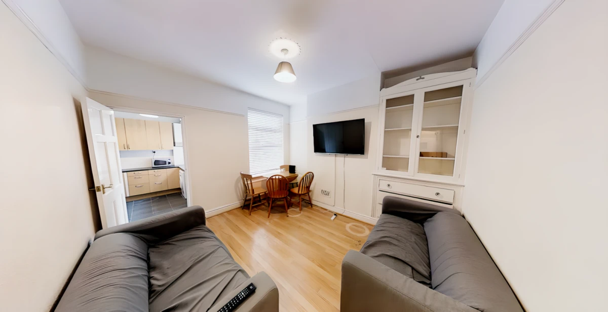 Derby Road, LE11 5AE 0