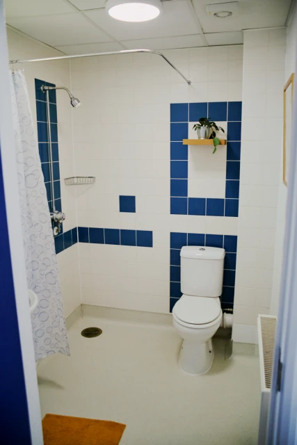Williams House, LE11 3BZ 4