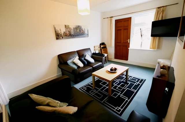 Whinney Hill (L), DH1 3BD 3