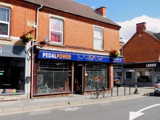 Flat 2, Ashby Road, LE11 3AA 4