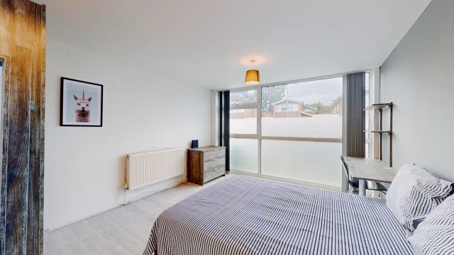 Brookfield Avenue, LE11 3LN 4