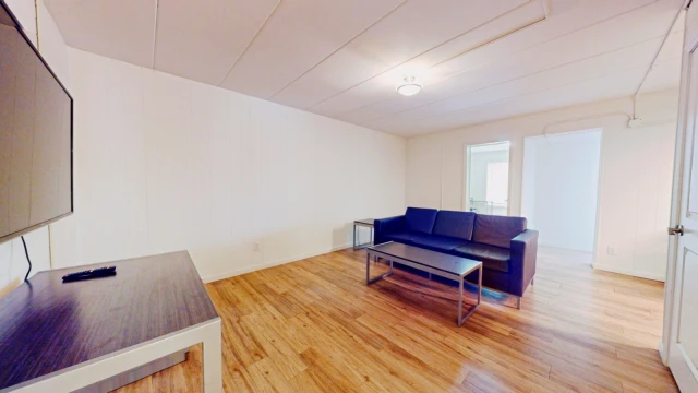 204 E CLARK ST 2