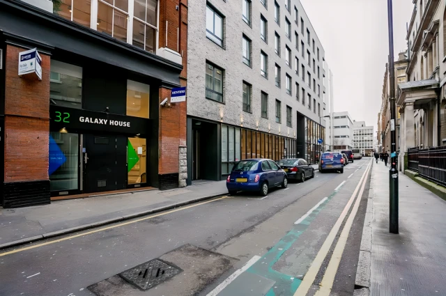 Flat 19 , 2nd floor , 32 Leonard Street, EC2A 4LX 2