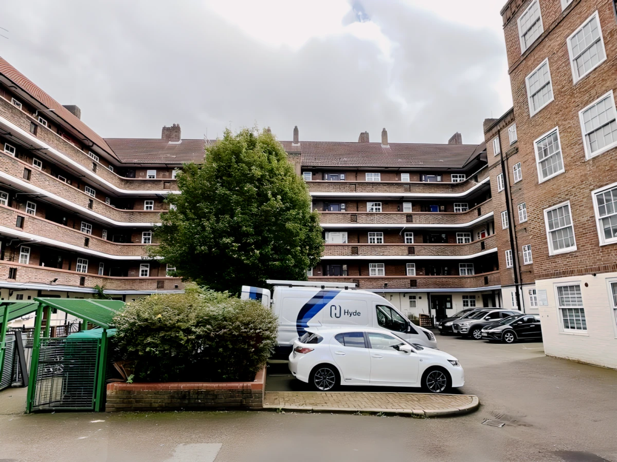 Kennington Park Road 20468# 0