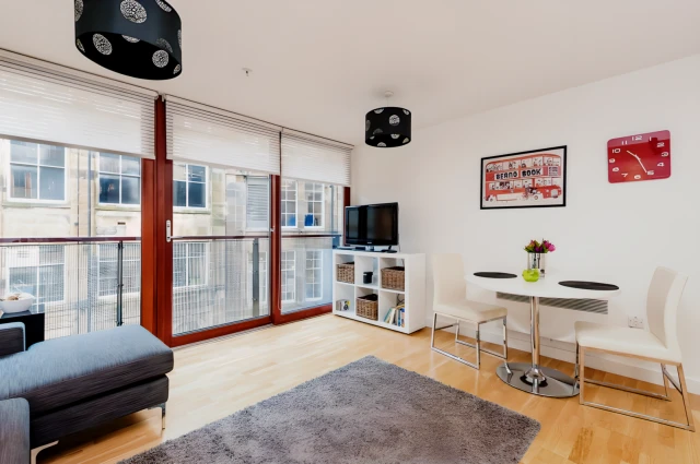 Mitchell Street, G1 3LN 1