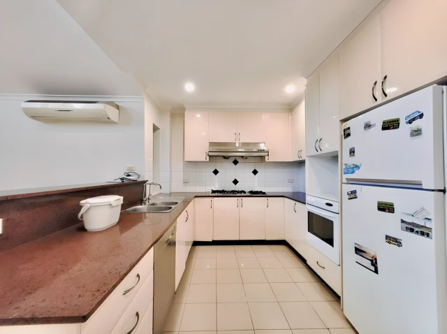 36 Daunt Ave(027) - ที่พักนักศึกษาในซิดนีย์ - Single room*02704