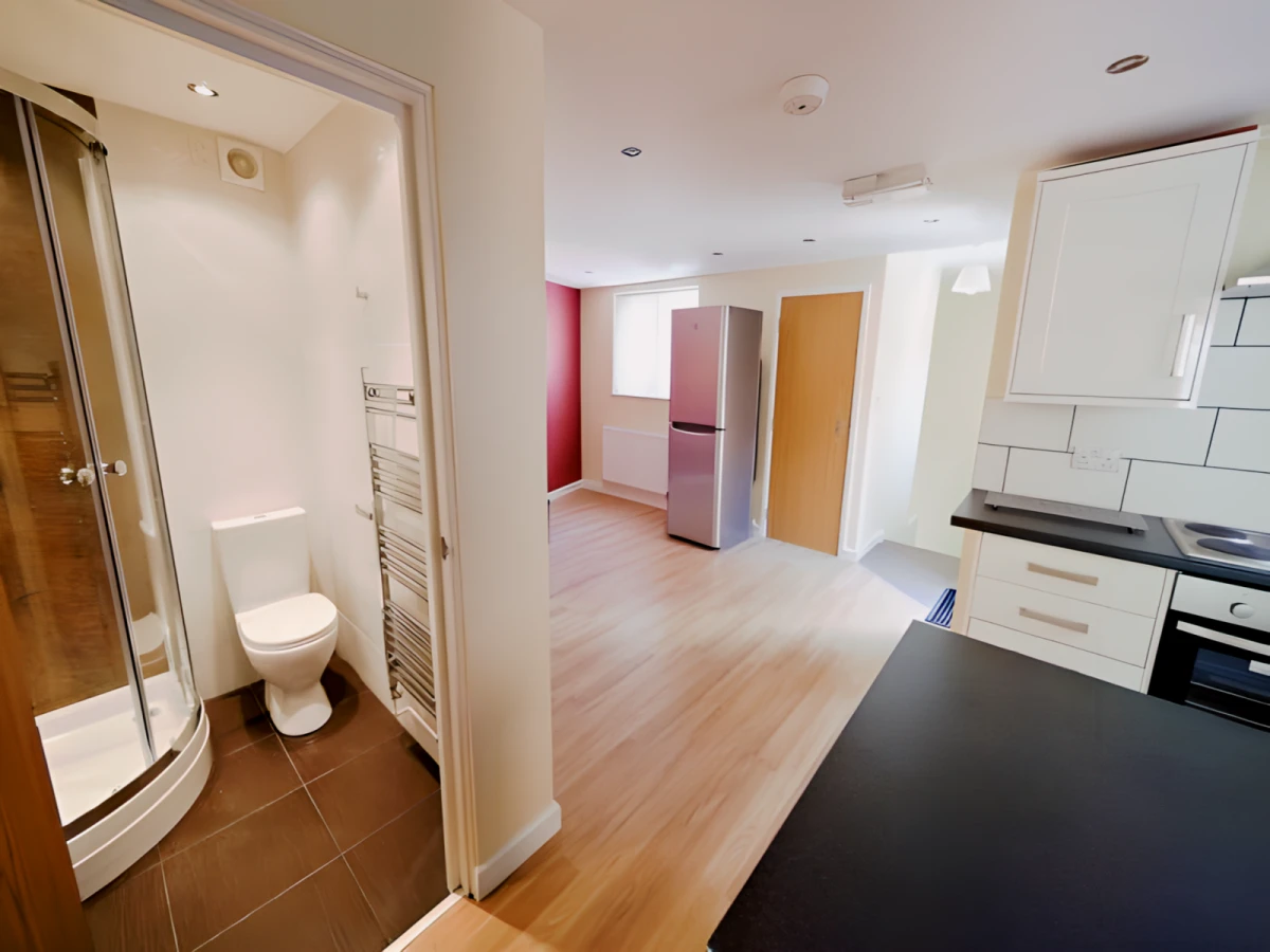 Ashby square, LE11 5AA 0