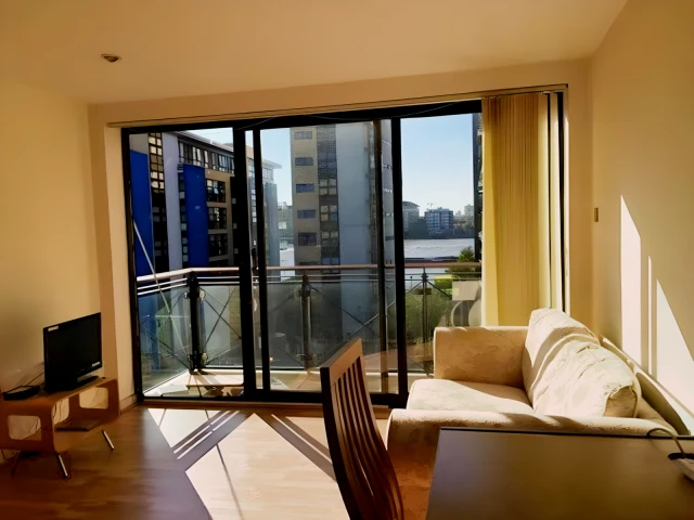 Westferry Road 20802# 4