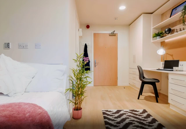 uhomes.com | Student Accommodation, Housing, Flats, Apartments for Rent