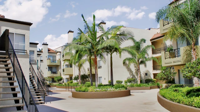 Kenwood Mews Apartment 2
