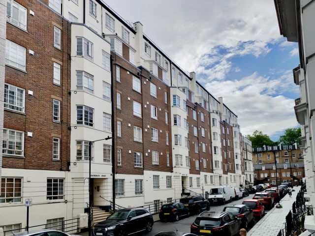 Hatherley Grove 21601# 1