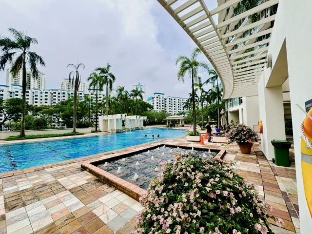 Trellis Towers - JB 1