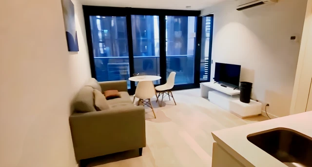 135 A'Beckett Street 4