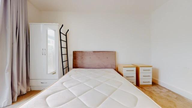 Pearl House B 4