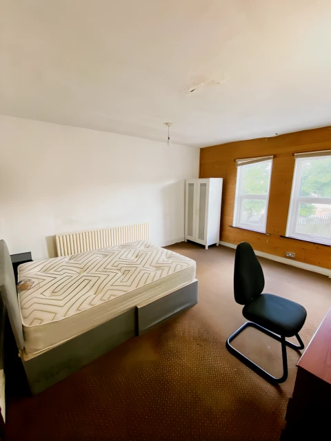 Woodsley Road 22073# 3