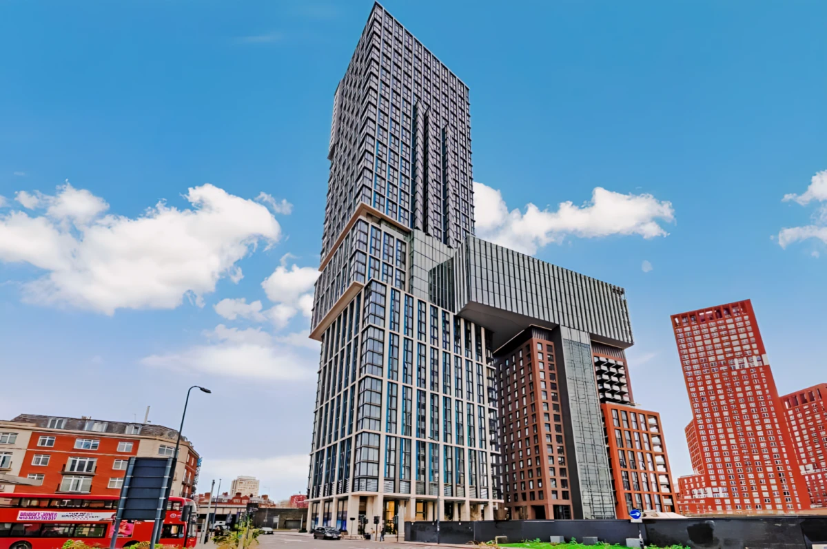 GS-Damac Tower Apartment - London student accommodation
