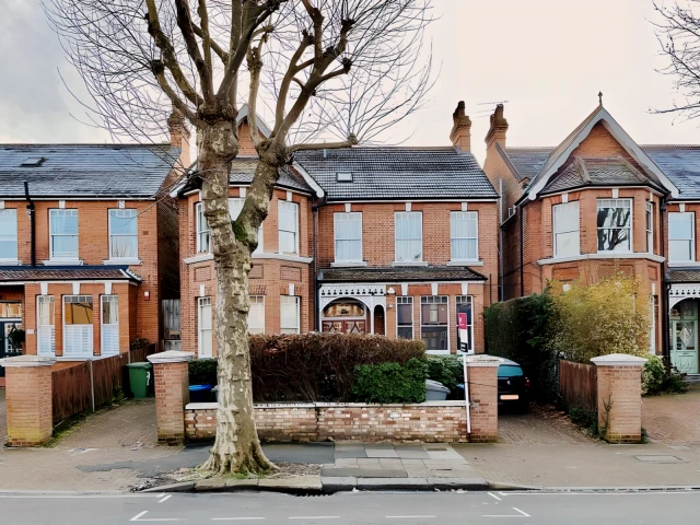 Walm Lane 23439# 1