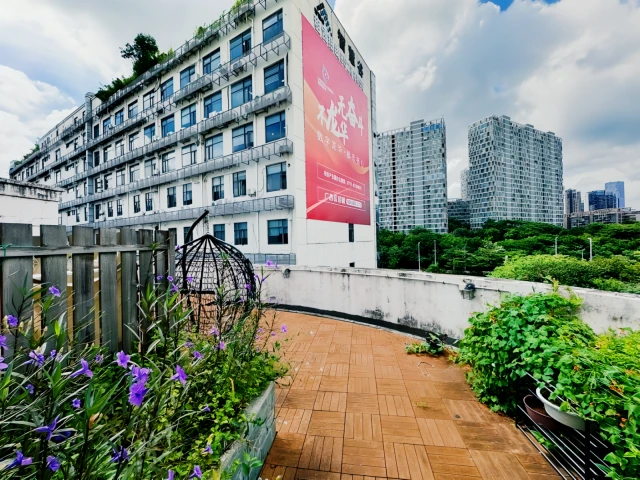 Longhua Intelligent Valley Store 4