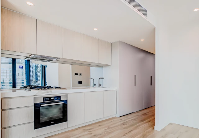 393 Spencer Street 3