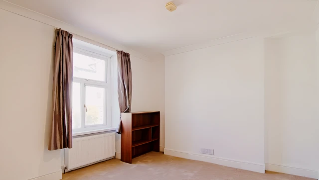 35 West Road, Lancaster 2