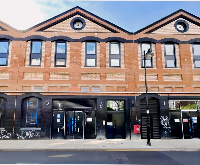 Cheshire Street 24408# 1