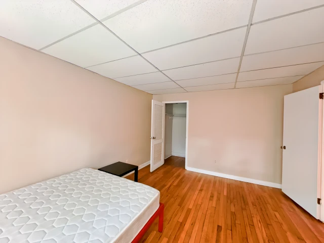 2326 Murray Ave 4