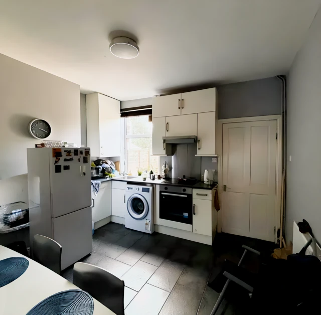 Paget Street, LE11 5DU 1