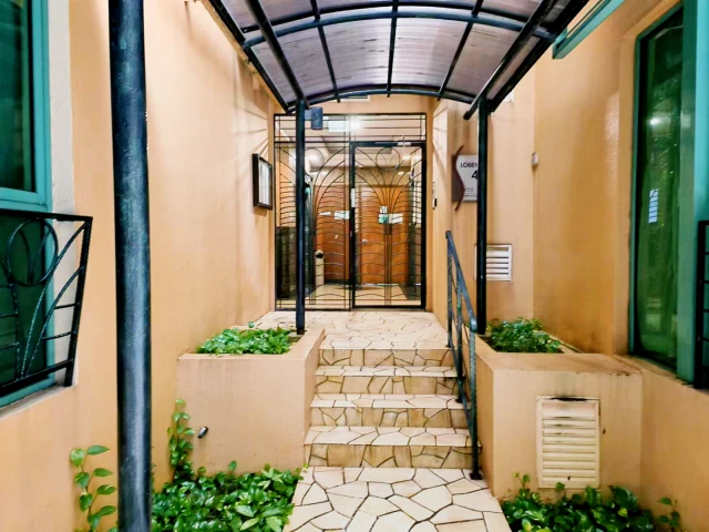 Sims Residences 3