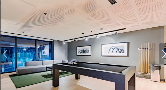 8 Pearl River Road, Docklands 1
