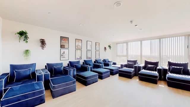 Victoria Road 24996# 2