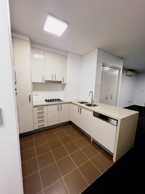 5 Crescent St 4