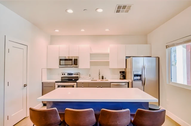 Zona Verde East Apartments 1