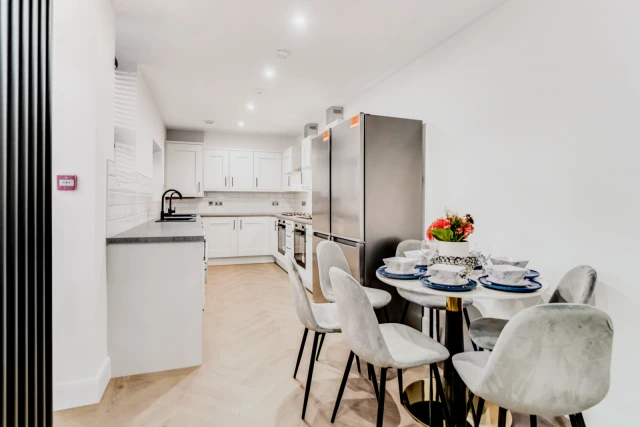 8 Leopold road, L7 2