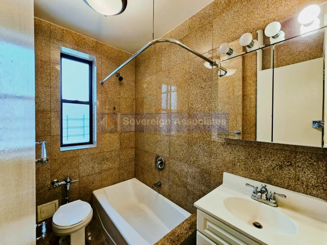 282 Cabrini Boulevard 2