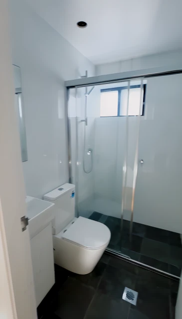 38 Henry St 2