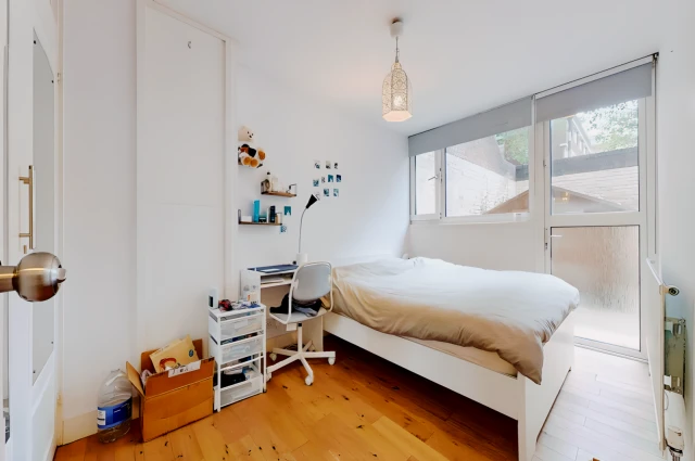 Finborough Road, Chelsea 4