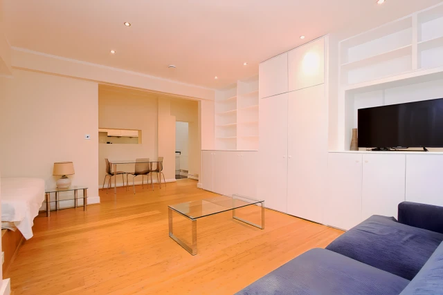Pont Street, Knightsbridge 1